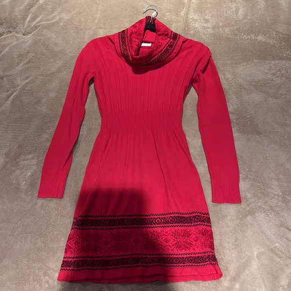 Red winter dress - Picture 2 of 6